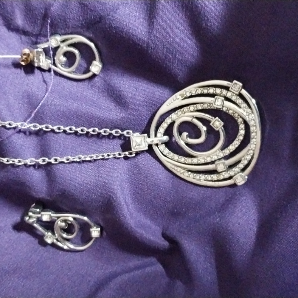 Necklace set